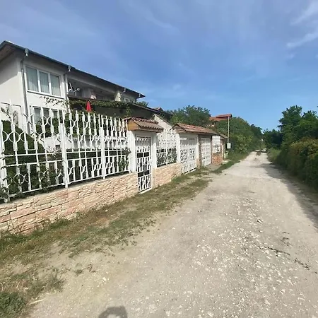 別荘 Maka - Balchik, Albena Village Zone